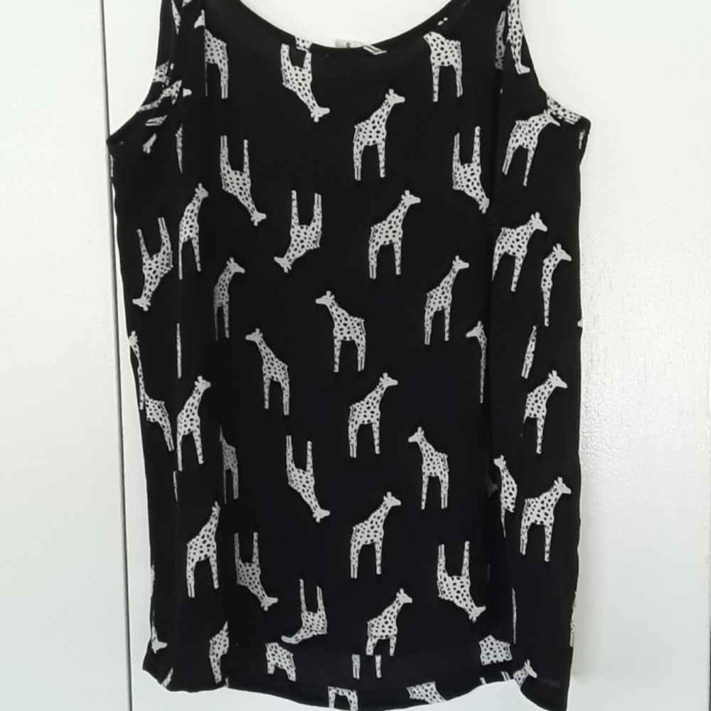 Top - Picture 2 of 3